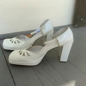 Jeffrey Campbell Maxxed Ivory Leather Pump Platform Block Heel Size 8.5M
